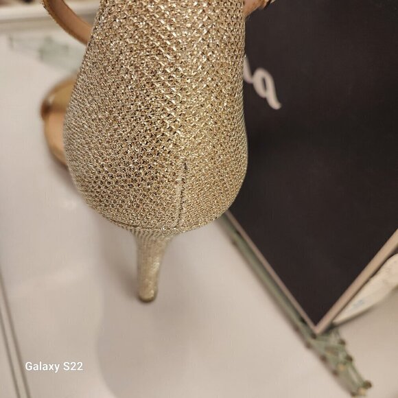 Nina "Veniza" Soft Platino Heeled Sandals. NIB. Size 6.5 - Picture 6 of 12